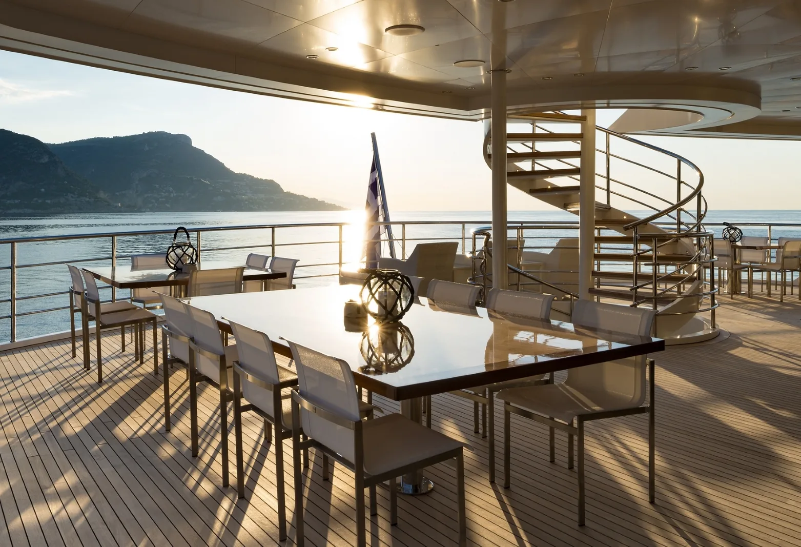 SERENITY - photo 6 location yacht Cannes