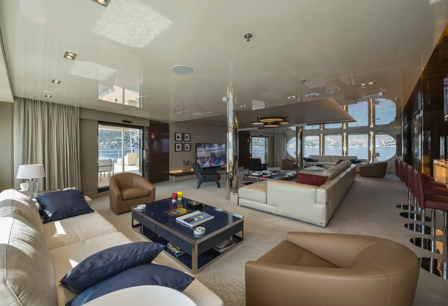 SERENITY - photo 11 location yacht Cannes