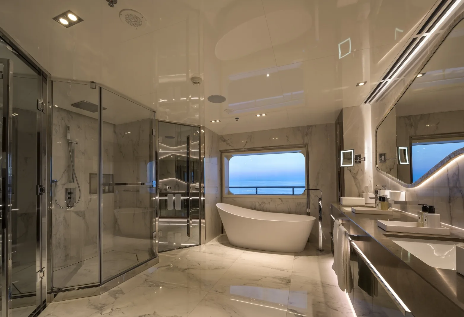 SERENITY - photo 25 location yacht Cannes