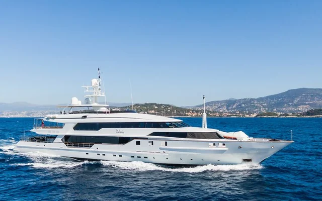SHALAWATY - superyacht for week charter
