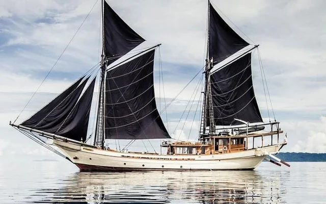 SILOLONA - sailing yacht for week charter