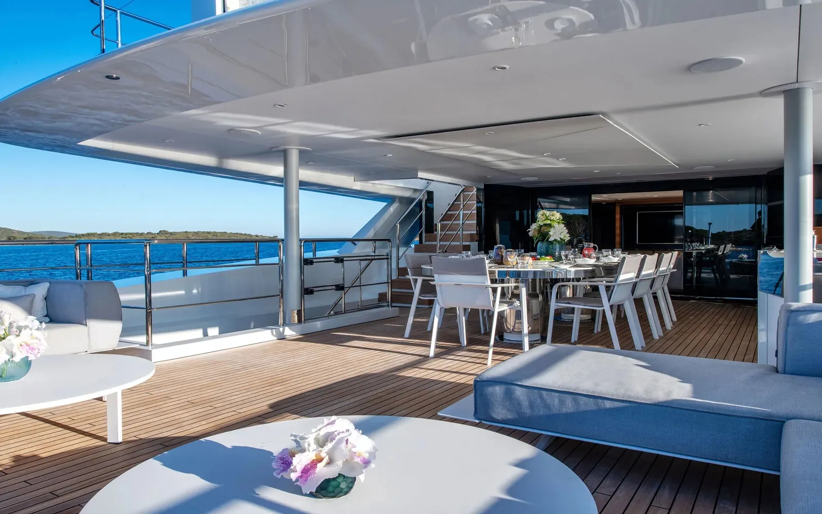 SILVER FOX - photo 7 yacht charter Cannes