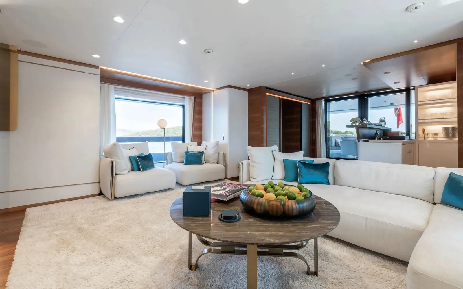 SILVER FOX - photo 16 yacht charter Cannes