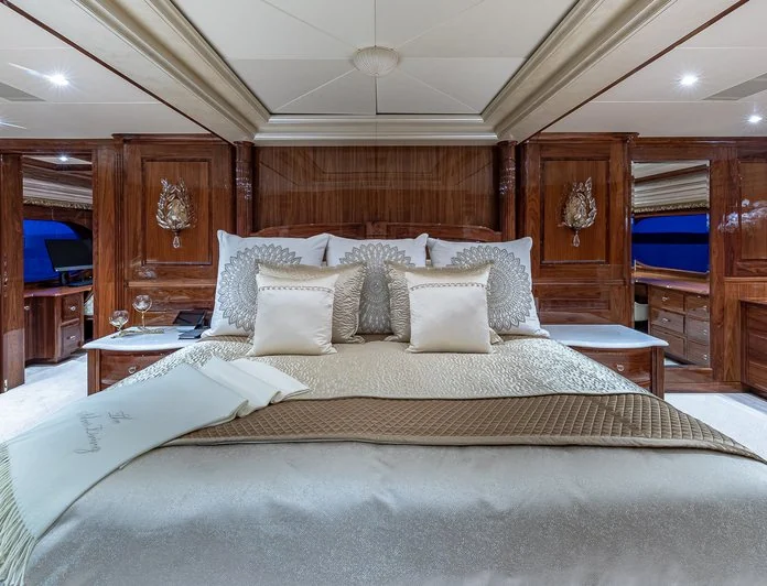 SILVER LINING - photo 6, SILVER LINING yacht charter