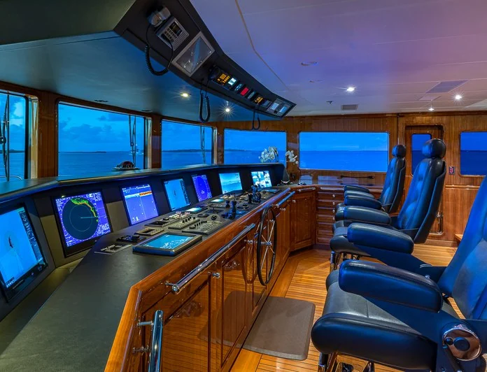 SILVER LINING - photo 12, SILVER LINING yacht charter
