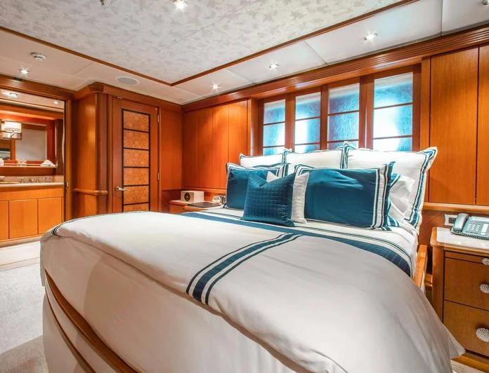 SKYFALL - photo 16, SKYFALL yacht charter