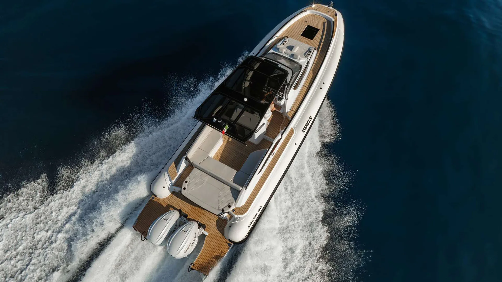 Soleil 40 - photo 11 yacht charter Cannes