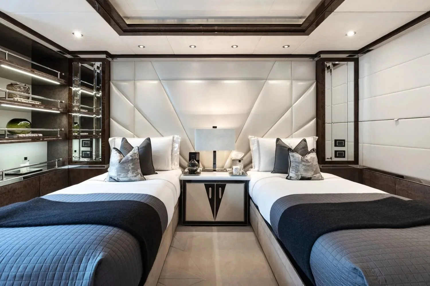 SOUNDWAVE - photo 5 yacht charter Cannes