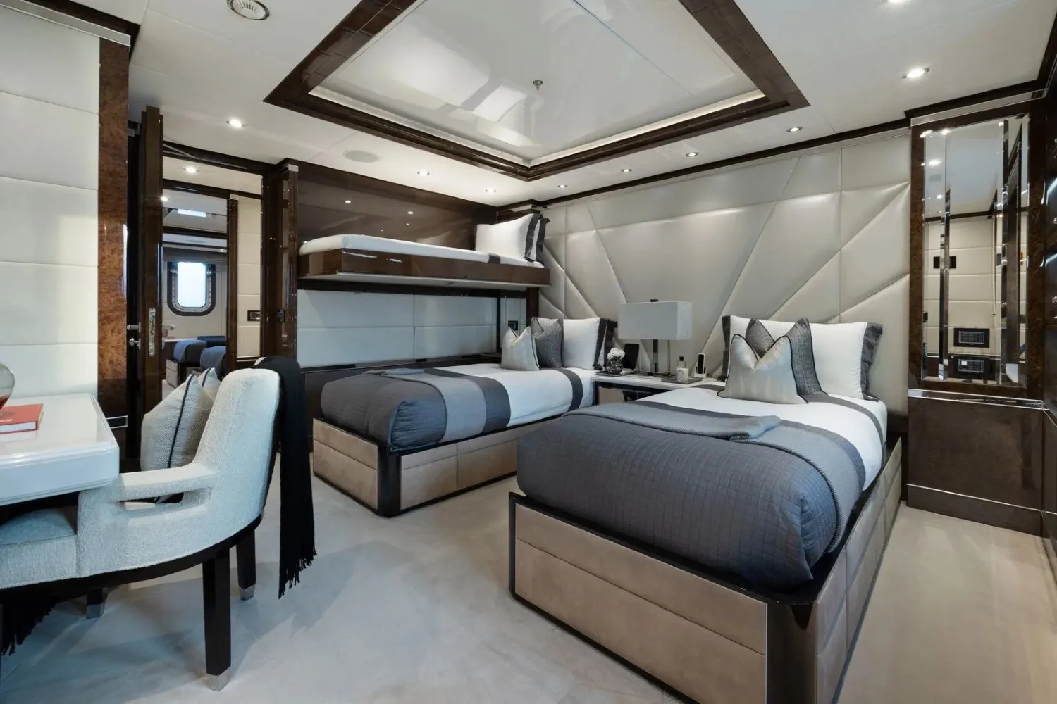 SOUNDWAVE - photo 12 yacht charter Cannes