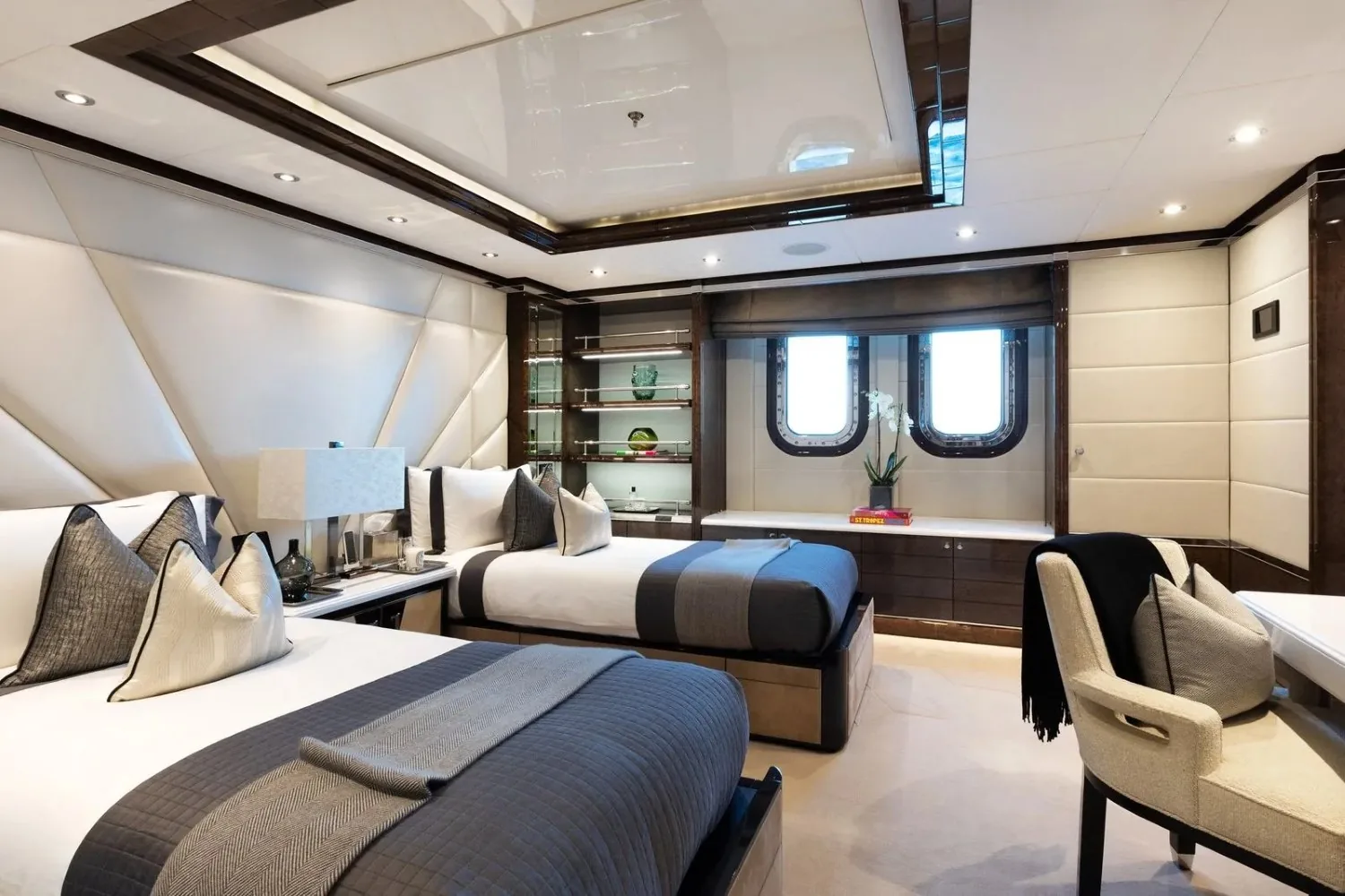 SOUNDWAVE - photo 16 yacht charter Cannes