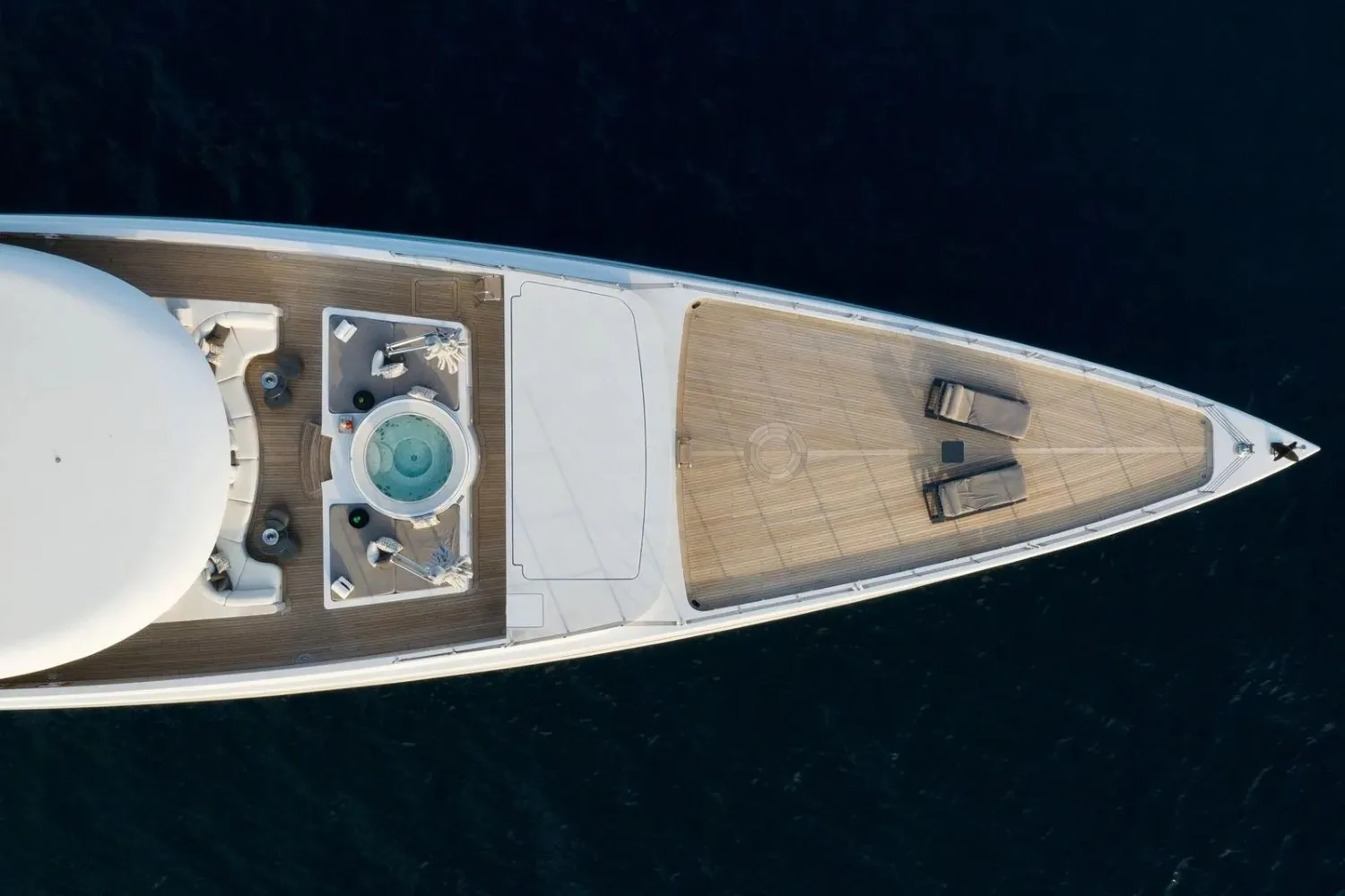 SOUNDWAVE - photo 22 yacht charter Cannes