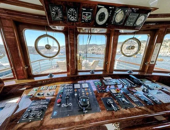 SS DELPHINE - photo 15, SS DELPHINE yacht charter