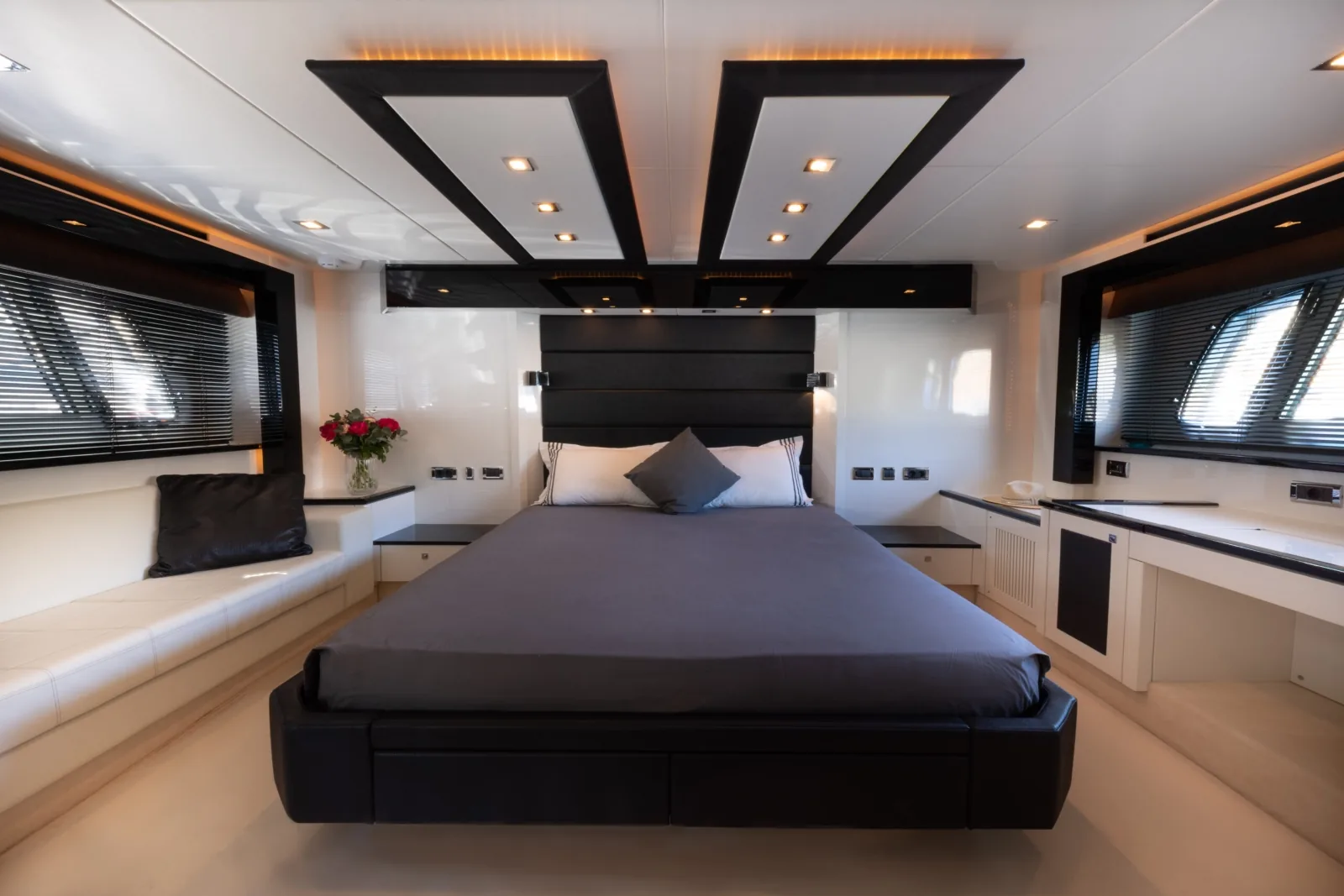 STAR OF SEVEN SEAS - photo 13 yacht charter Cannes