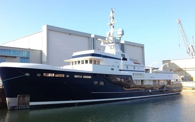 STEEL - explorer yacht for week charter