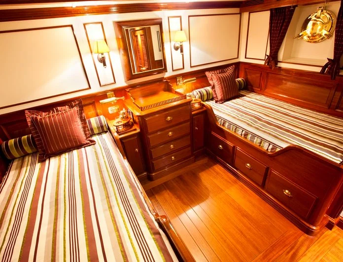 STEEL - photo 8, STEEL yacht charter