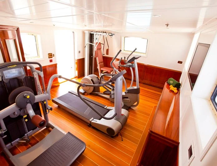 STEEL - photo 10, STEEL yacht charter