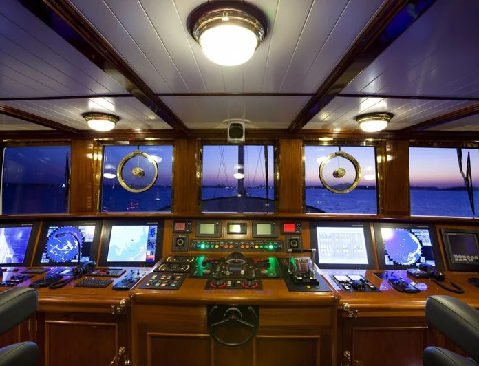 STEEL - photo 11, STEEL yacht charter