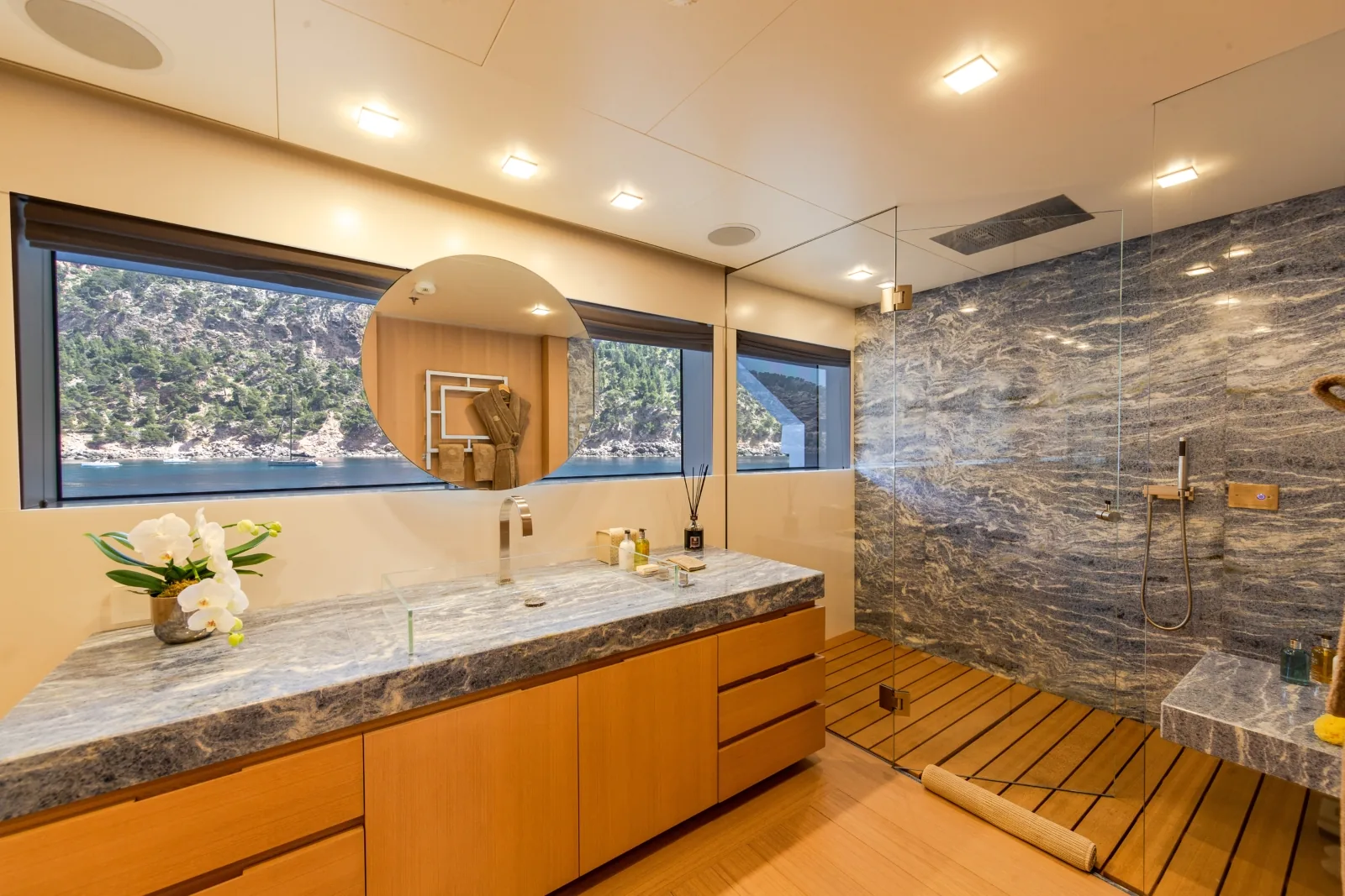 STELLA MARIS - photo 18 yacht charter Cannes