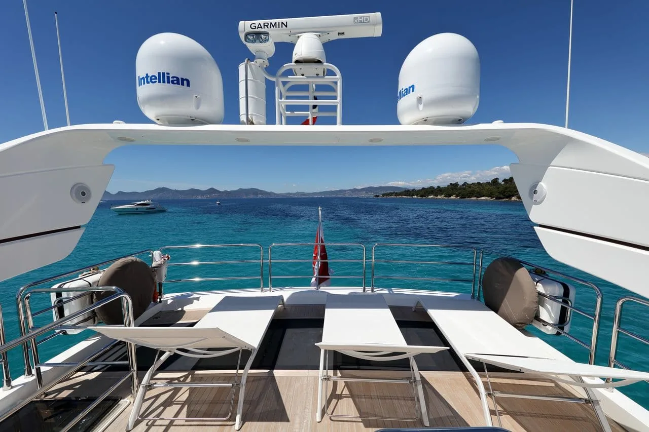 SUMMER BREEZE - photo 10 yacht charter Cannes