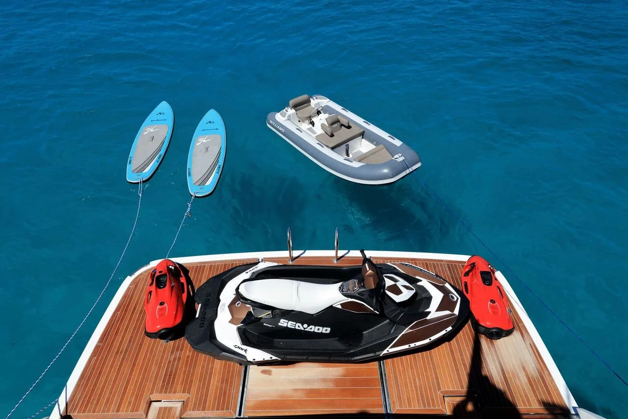 SUMMER BREEZE - photo 18 yacht charter Cannes