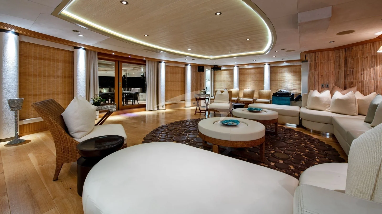Sunrays - photo 15 yacht charter Cannes