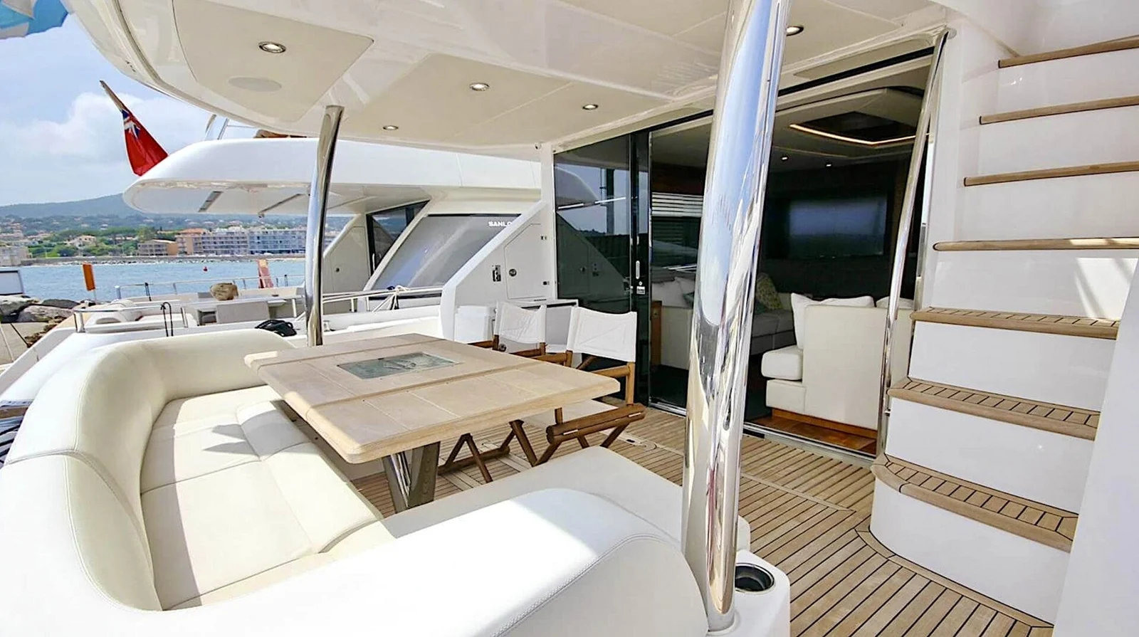 Sunseeker 75 Yacht (SarahLisa) - photo 6 yacht charter Cannes