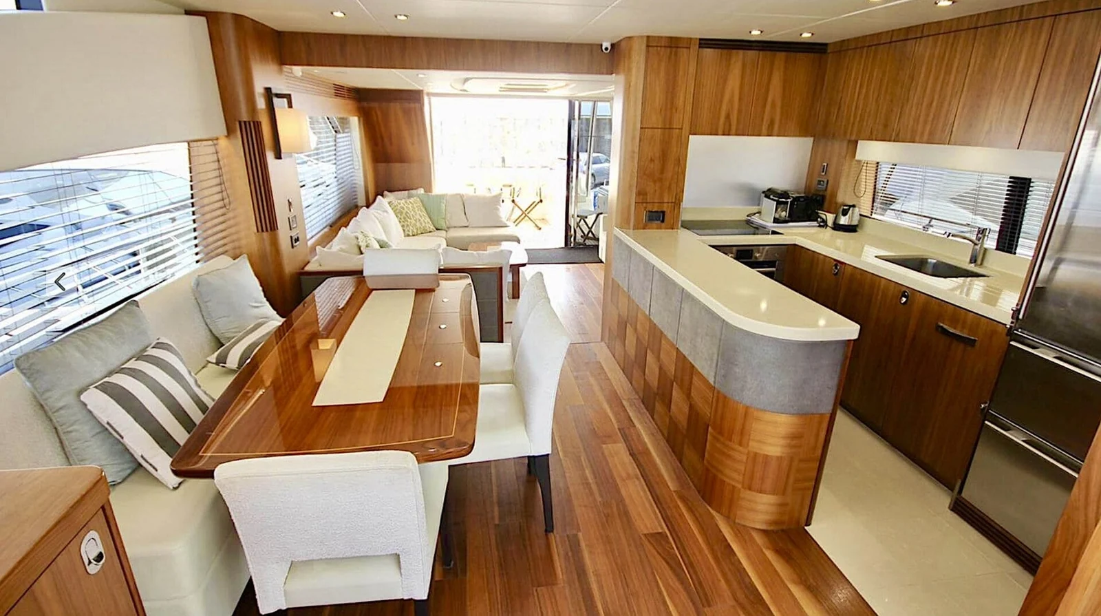 Sunseeker 75 Yacht (SarahLisa) - photo 11 yacht charter Cannes