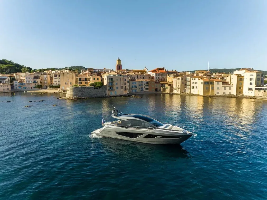 SUNSEEKER PREDATOR 65 - photo 1 yacht charter Cannes