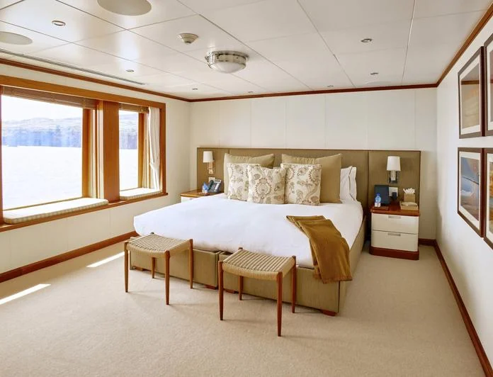 SURI - photo 7, SURI yacht charter