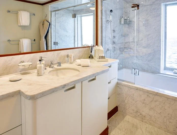 SURI - photo 10, SURI yacht charter