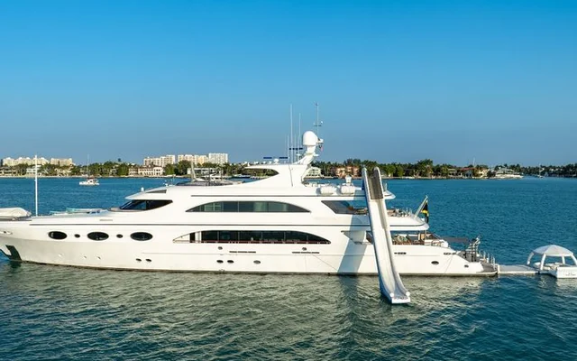 SWEET CAROLINE II - superyacht for week charter
