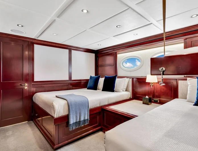 SWEET CAROLINE II - photo 6, SWEET CAROLINE II yacht charter