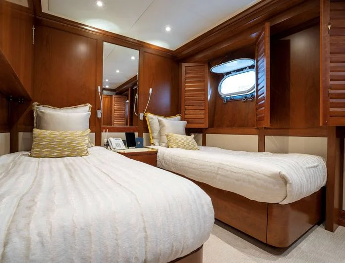 TACANUYA - photo 7, TACANUYA yacht charter