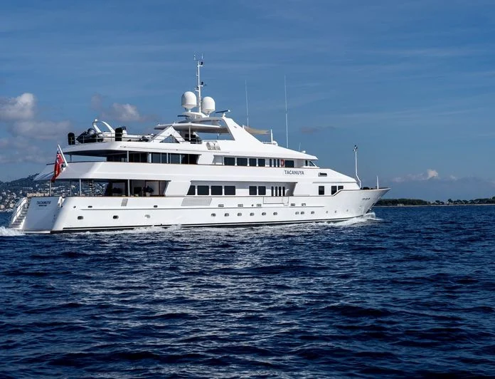 TACANUYA - photo 10, TACANUYA yacht charter