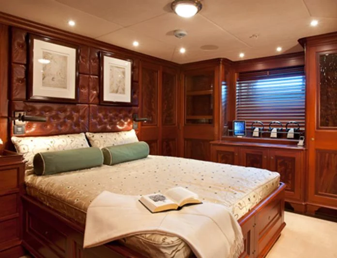 TIARA II - photo 7, TIARA II yacht charter