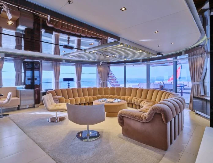 TOTEM - photo 4, TOTEM yacht charter