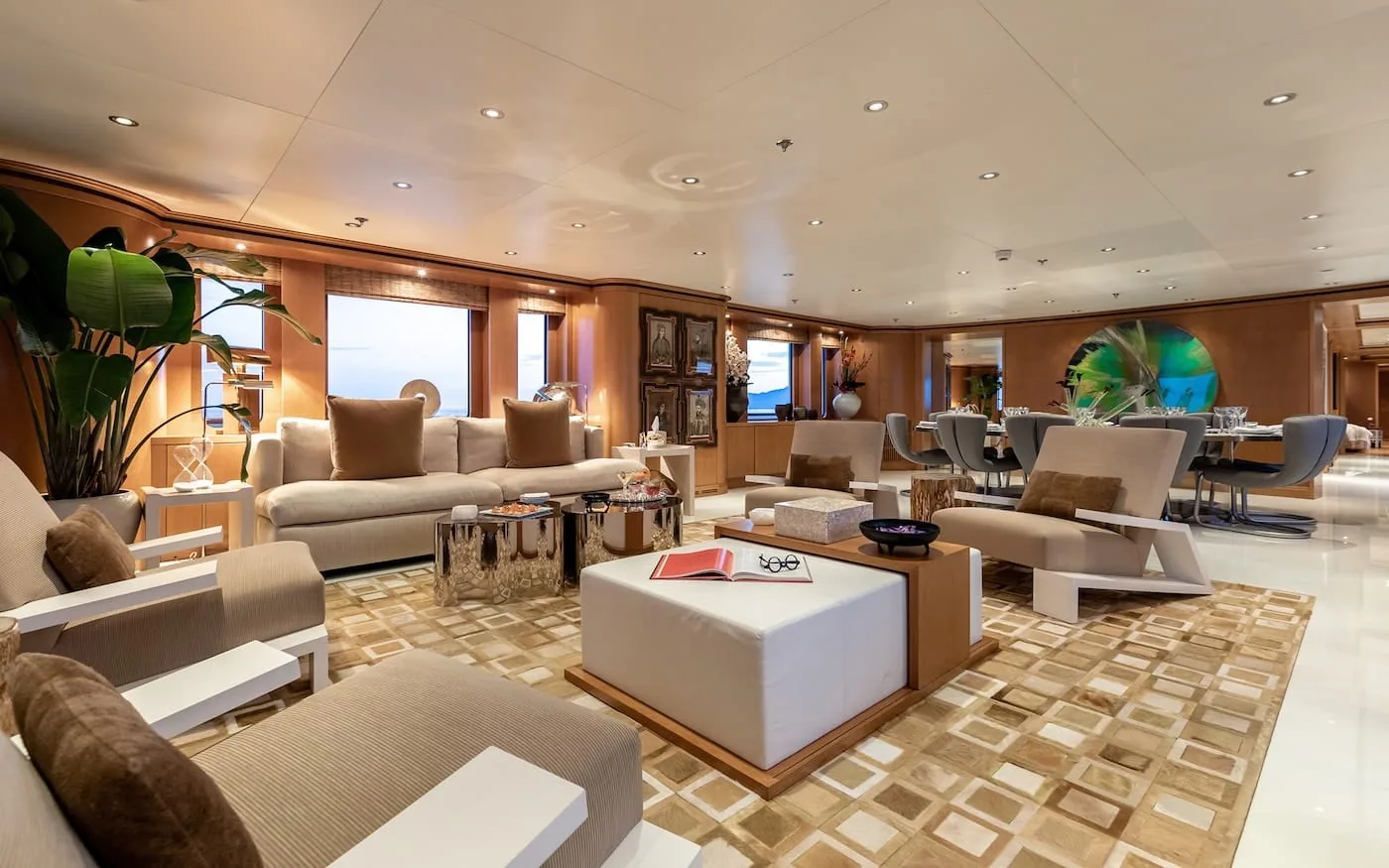 TREEHOUSE - photo 23 yacht charter Cannes