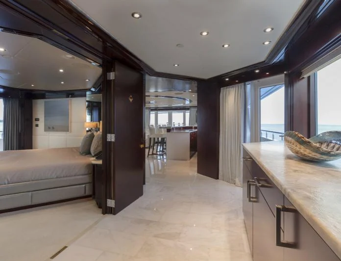 TRENDING - photo 5, TRENDING yacht charter