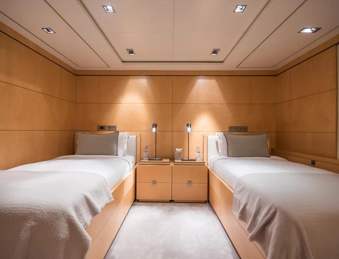 TRIPLE SEVEN - photo 7, TRIPLE SEVEN yacht charter