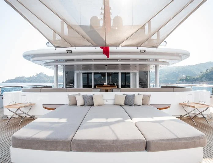 TRIPLE SEVEN - photo 9, TRIPLE SEVEN yacht charter
