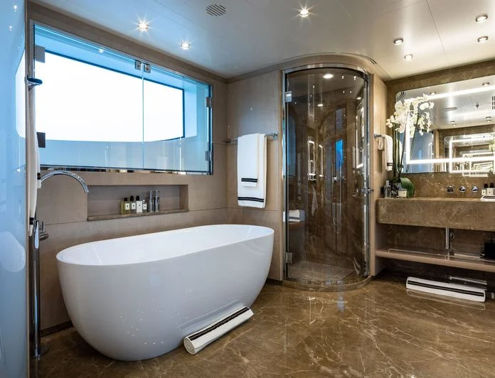 TRIUMPH - photo 5, TRIUMPH yacht charter