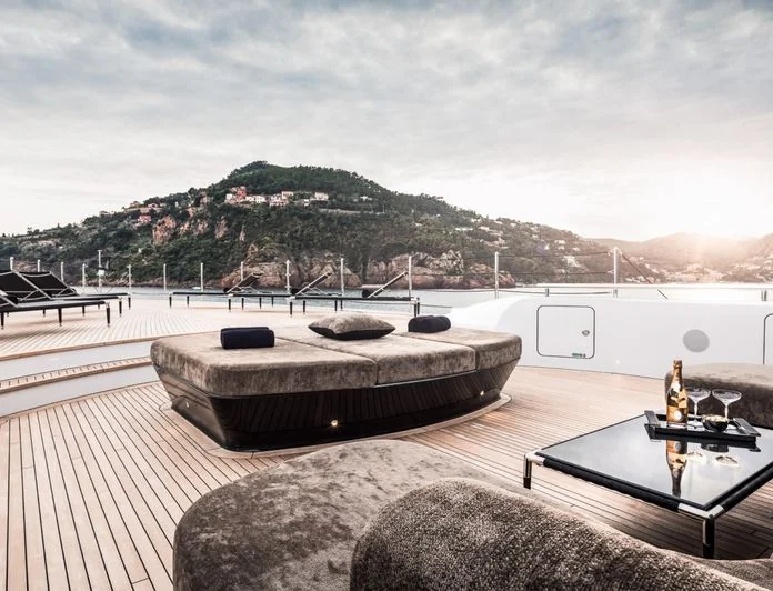 TRIUMPH - photo 8, TRIUMPH yacht charter