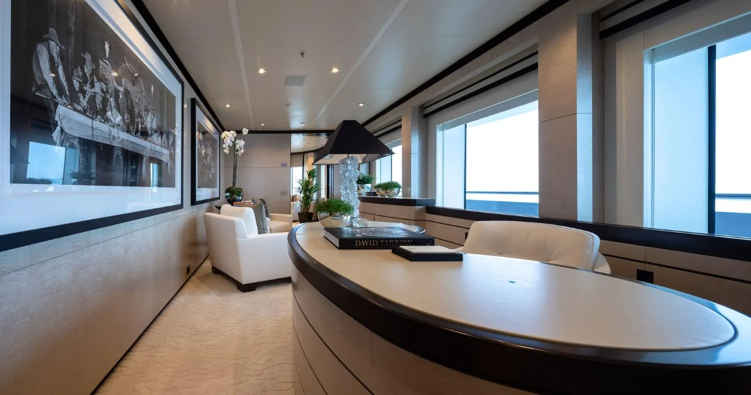 TRIUMPH - photo 40 yacht charter Cannes