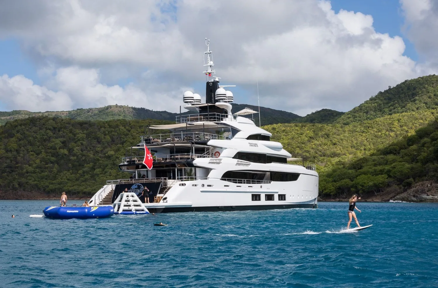 TRIUMPH - photo 46 yacht charter Cannes