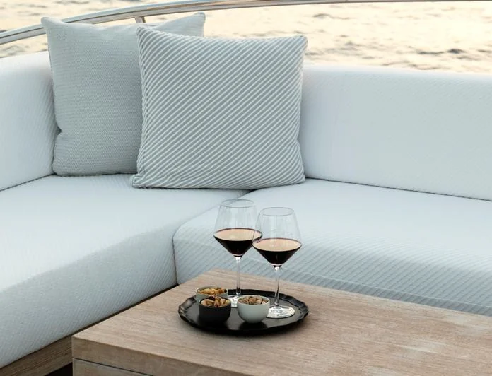 TWIZZLE - photo 7, TWIZZLE yacht charter