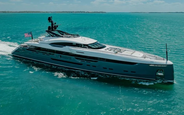 UTOPIA IV - superyacht for week charter