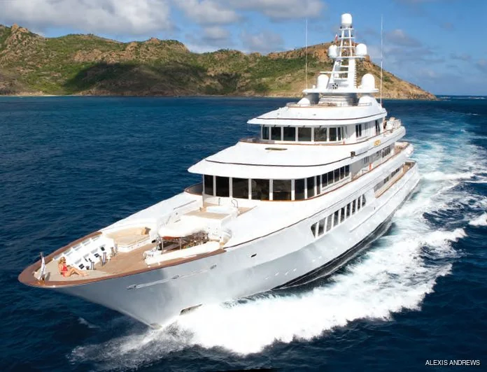 UTOPIA - photo 12, UTOPIA yacht charter