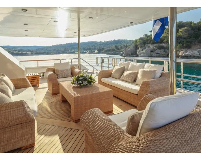 VERA - photo 12, VERA yacht charter