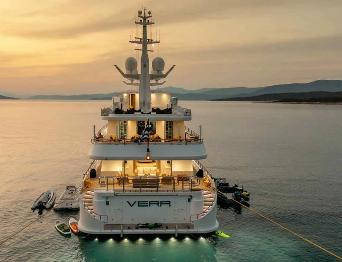 VERA - photo 15, VERA yacht charter
