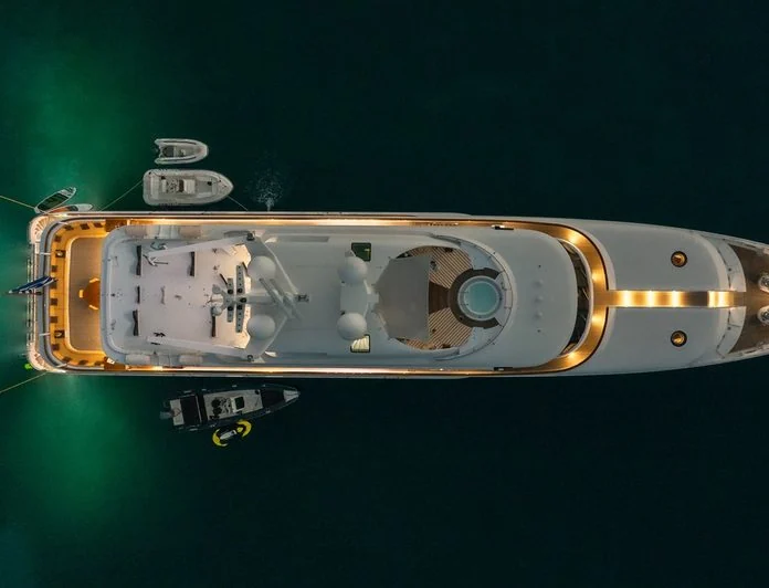 VERA - photo 16, VERA yacht charter